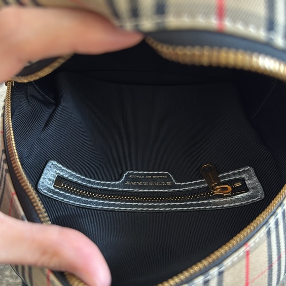 Burberry backpack - Picture 7 of 8